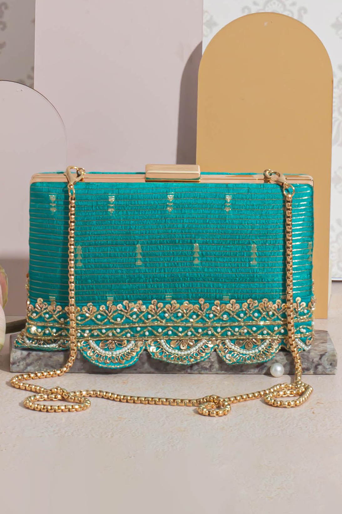 AMYRA Tari silk box clutch - turquoise