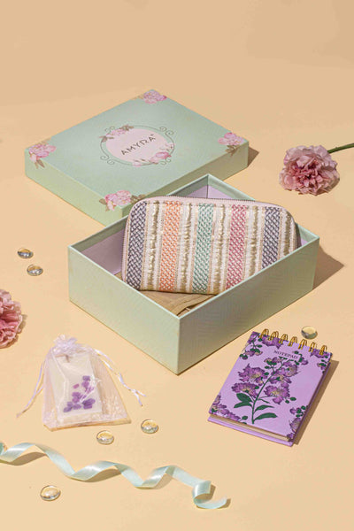 AMYRA Gift hamper - Tinsel Wallet - Selfcare & Fragrance Box