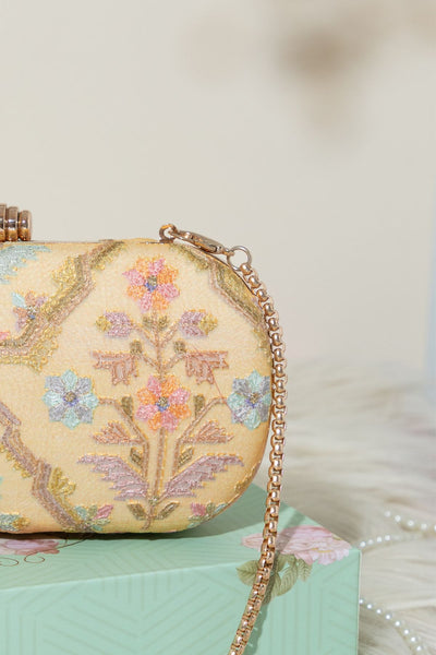 Avira capsule clutch- Yellow