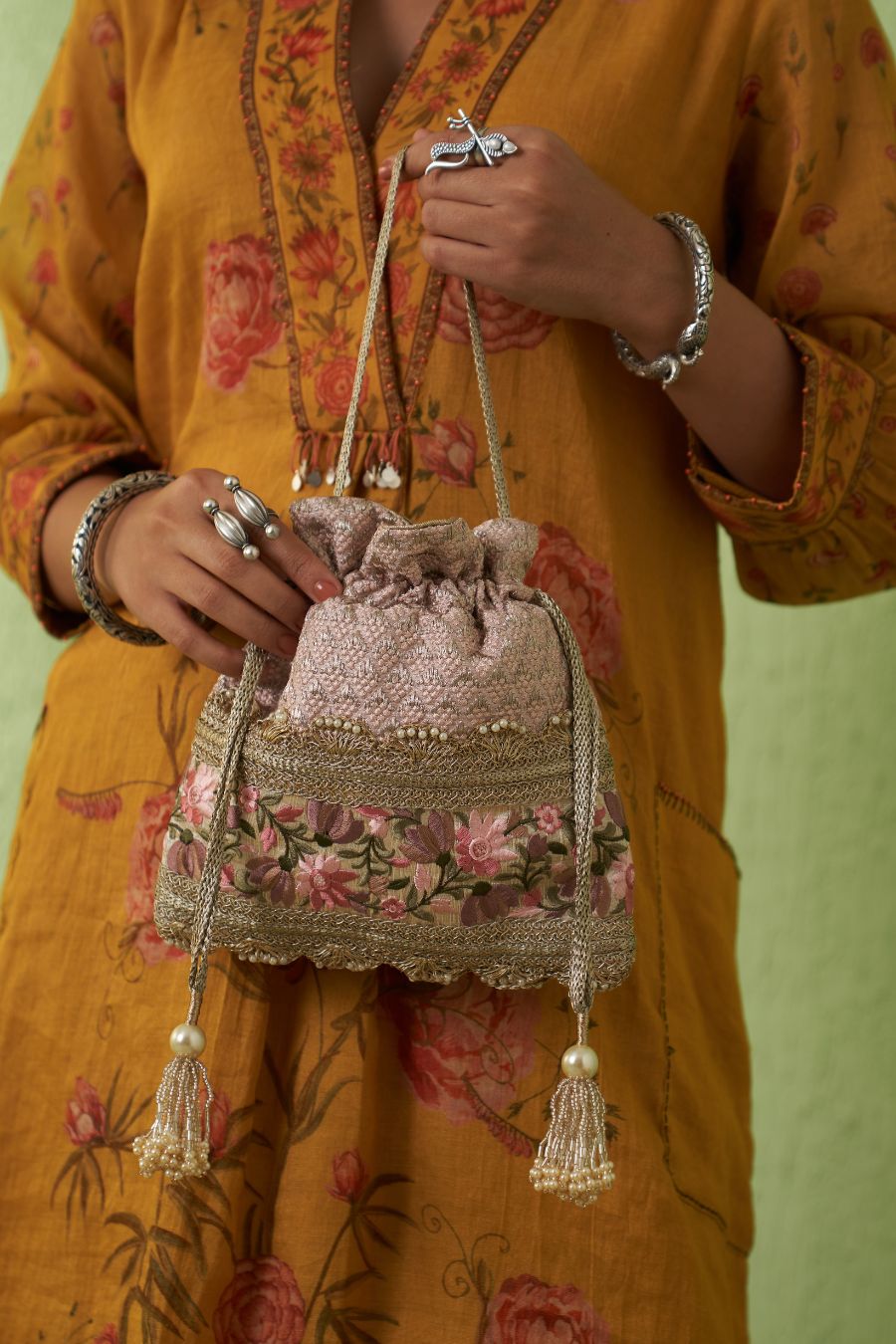 AMYRA - Serenade Threadwork Potli - Baby Pink