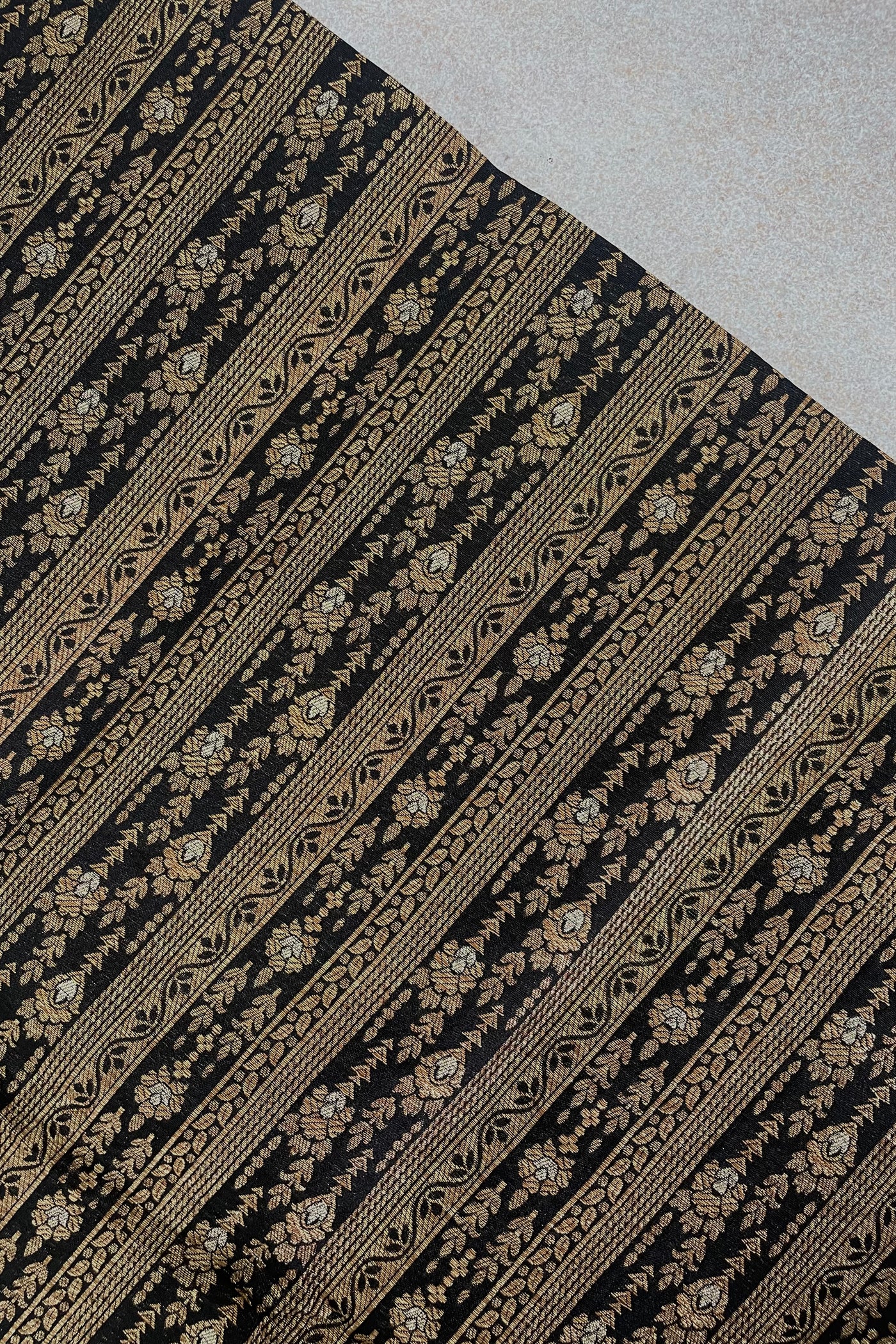 Black Handloom Pure Katan Silk Gold Zari Brocade Banarasi Fabric