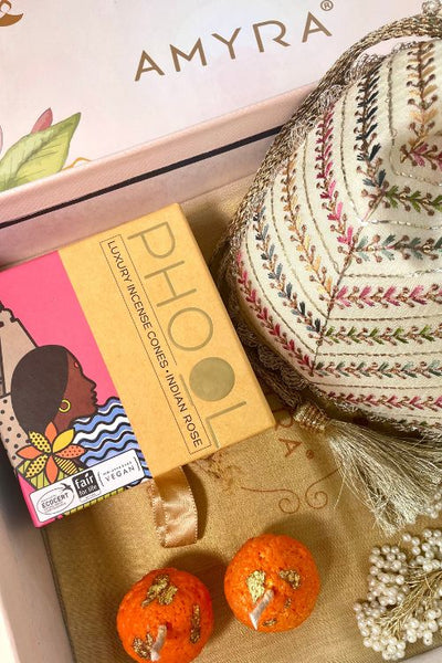 Gift hamper - Fiza embroidered potli - Aroma & Candle box