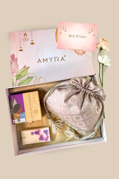 AMYRA Gift hamper - Chandheri lavender  potli - Aroma & Scented box
