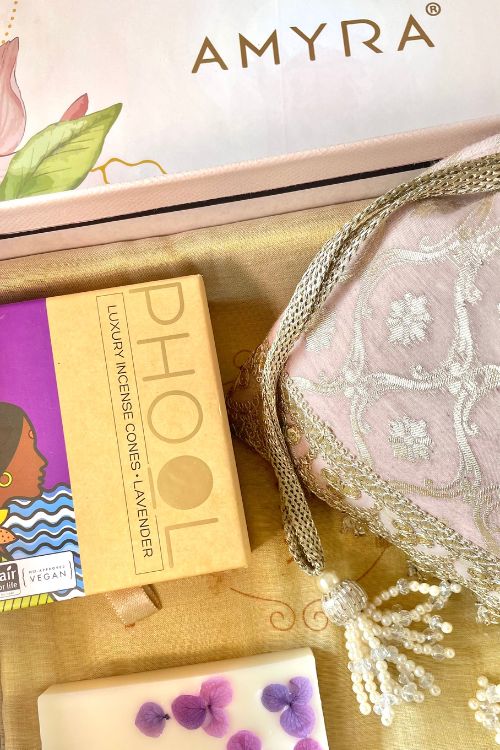 Gift hamper - Chandheri lavender  potli - Aroma & Scented box