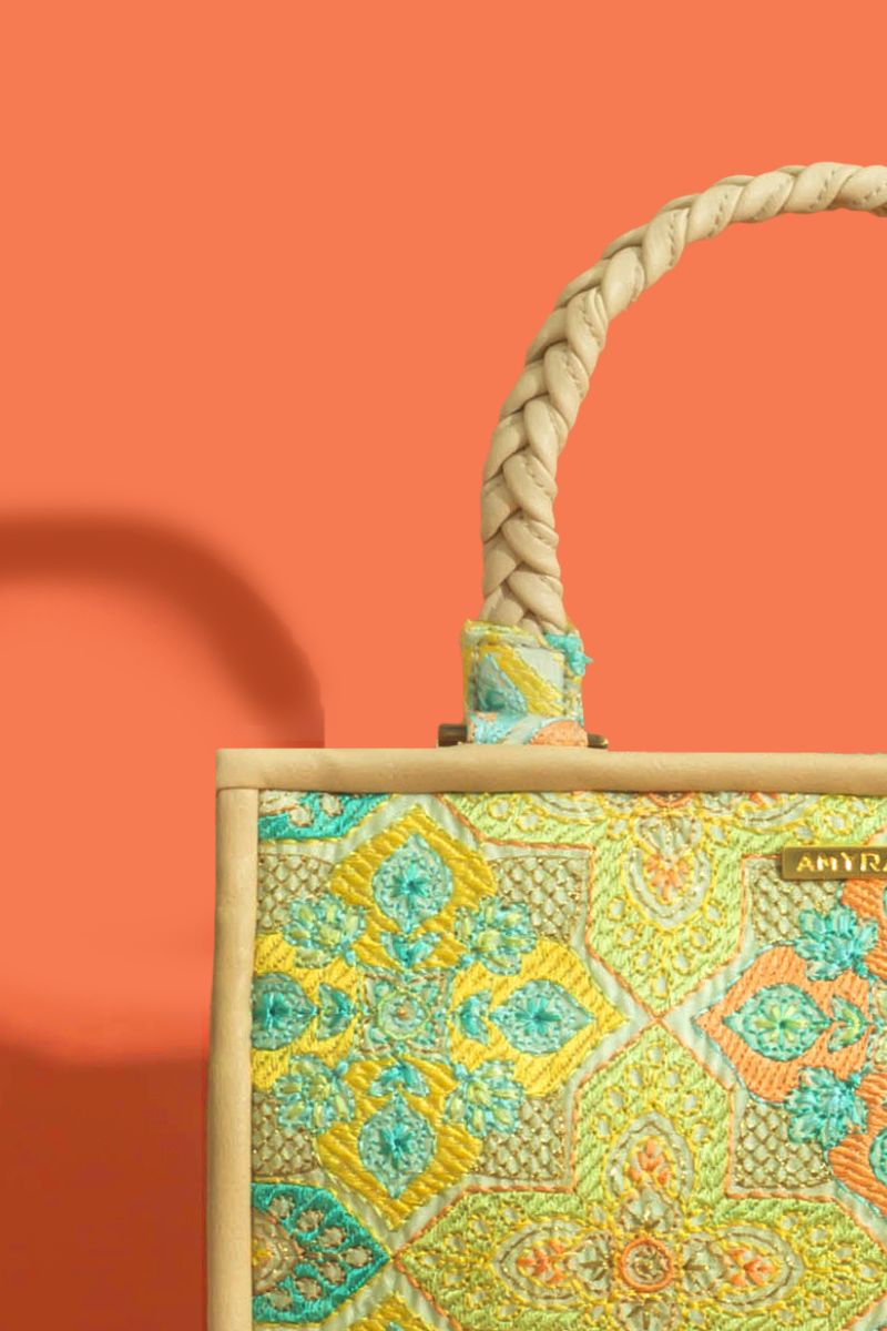 Amna thread embroidered Handbag - Mint