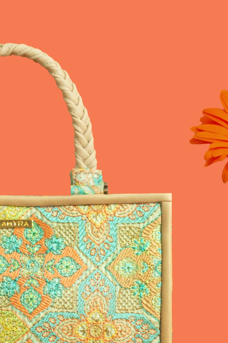 Amna thread embroidered Handbag - Mint