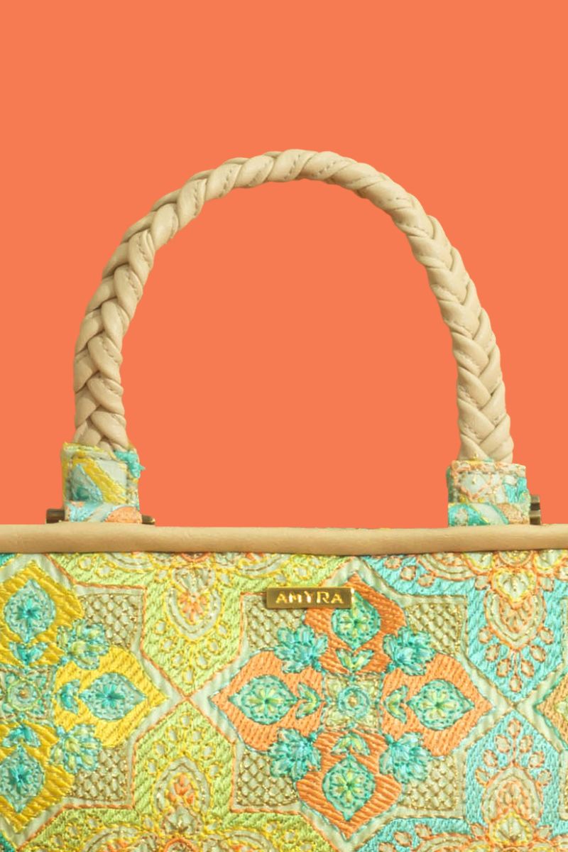 Amna thread embroidered Handbag - Mint
