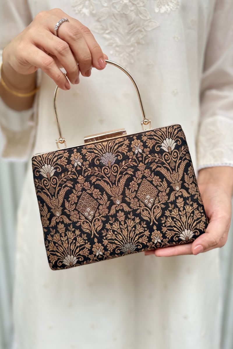 Anantam Pure Silk Clutch - Black