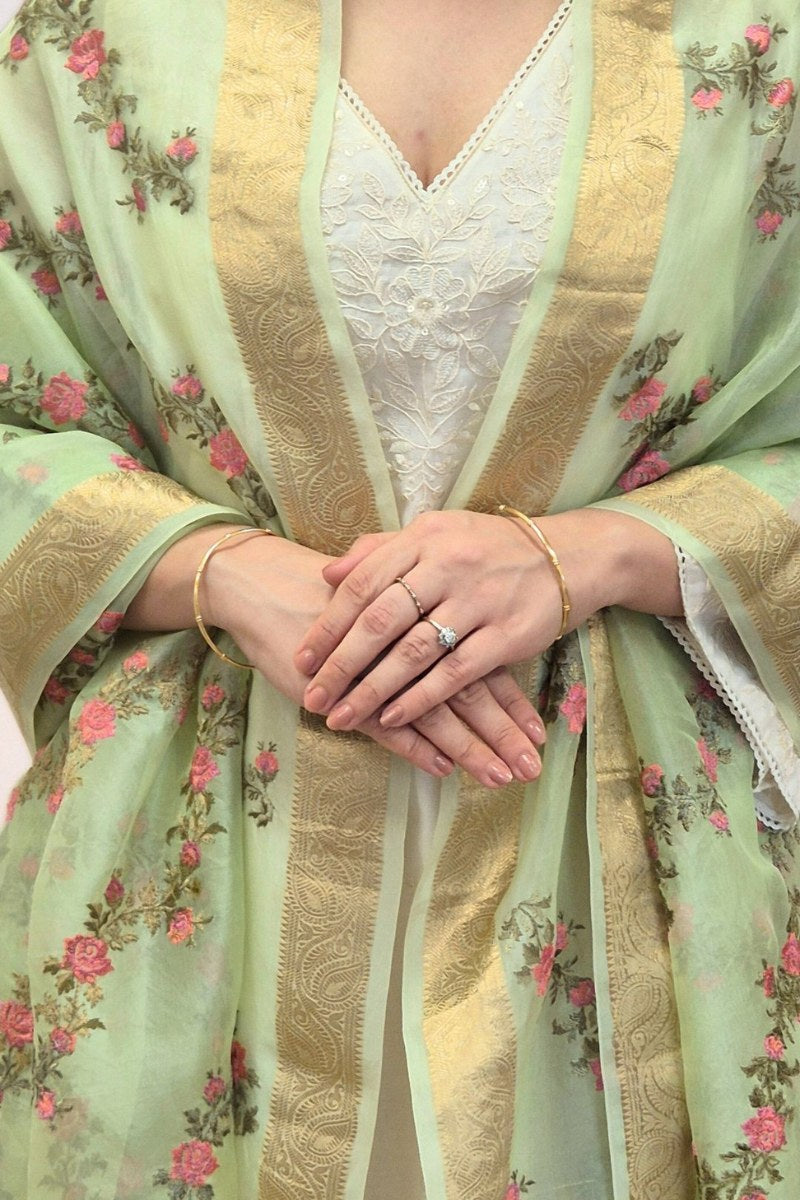 Aroha Floral Thread Embroidered Tasseled Dupatta - Green