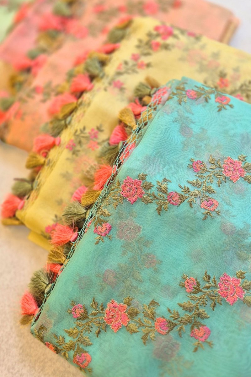 Aroha Floral Thread Embroidered Tasseled Dupatta - Green