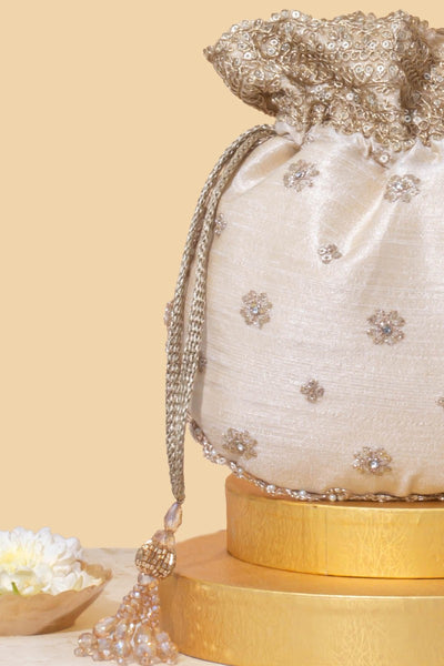 Azai Set of 10 embroidered wedding favor potli