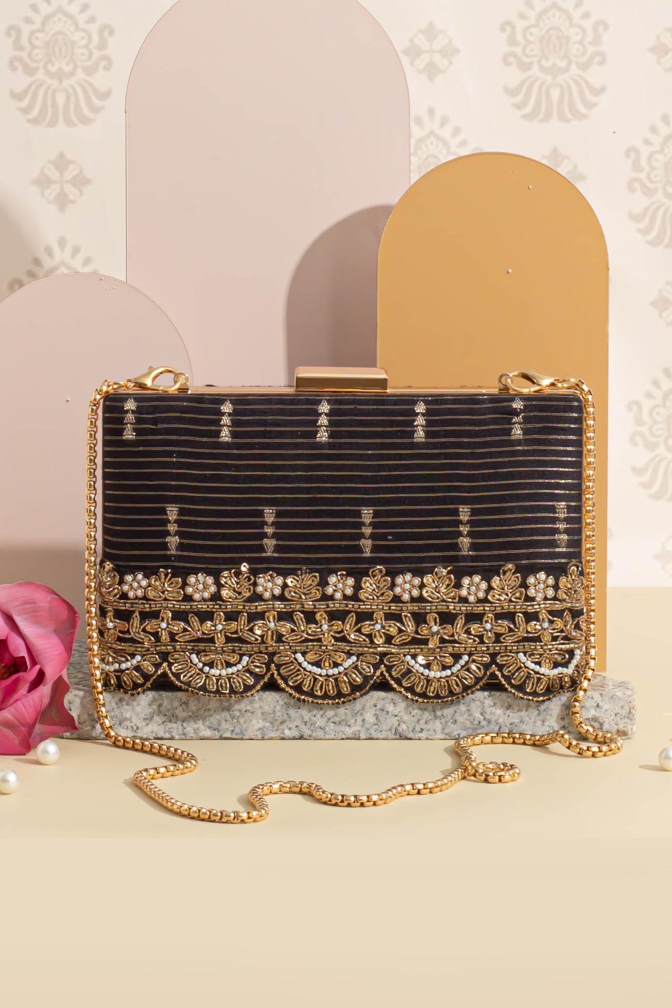 AMYRA Tari silk box clutch - Black