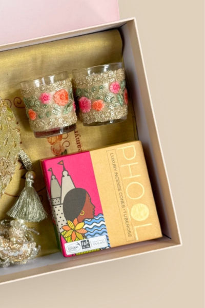 Diwali Gift Hamper - Tarang Green potli - Fragrance & Candle Box