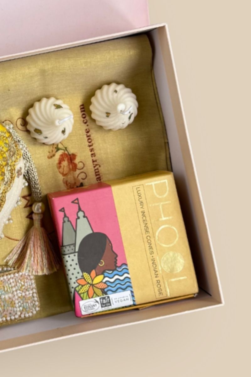Diwali Gift Hamper - Vibha potli - Fragrance & Candle Box