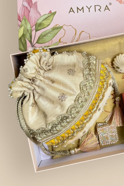 Diwali Gift Hamper - Vibha potli - Fragrance & Candle Box