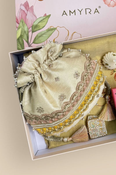 Diwali Gift Hamper - Vibha potli - Fragrance & Candle Box