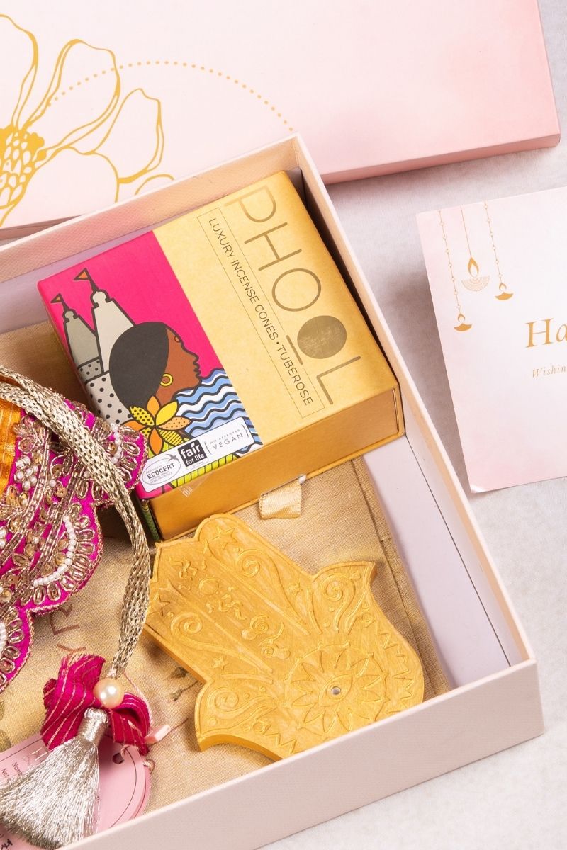 Gift Hamper - Tari Mustard potli - Home and Aroma Box