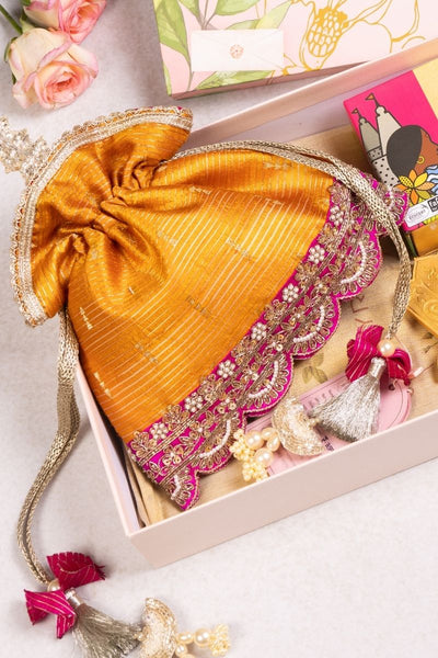 Gift Hamper - Tari Mustard potli - Home and Aroma Box