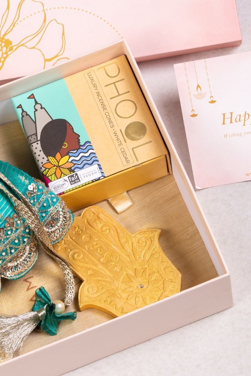 Gift Hamper - Tari Turquoise Potli - Home and Aroma Box