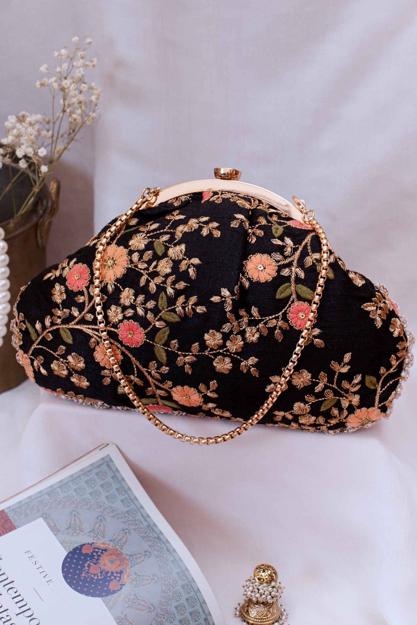 AMYRA Floral creeper vintage purse - Black