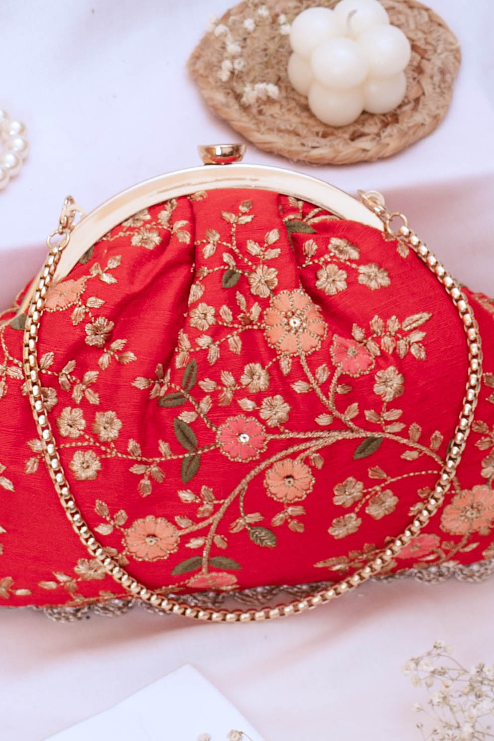 Floral Creeper Vintage Purse - Red