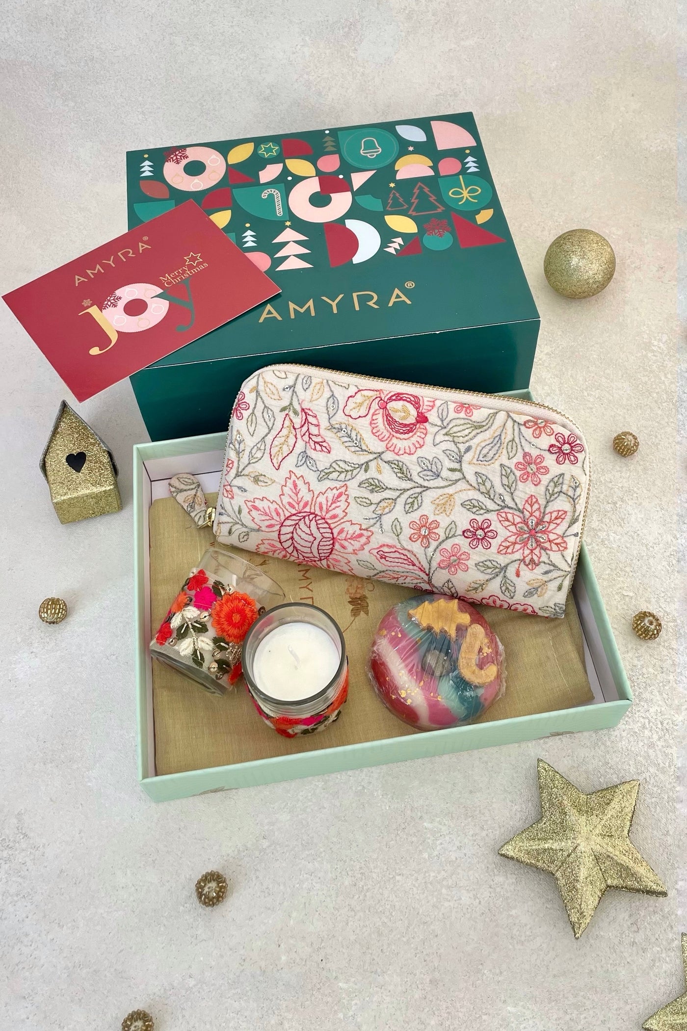 Christmas Hamper - Ivy Wallet - Wellness & Floral Candle Box