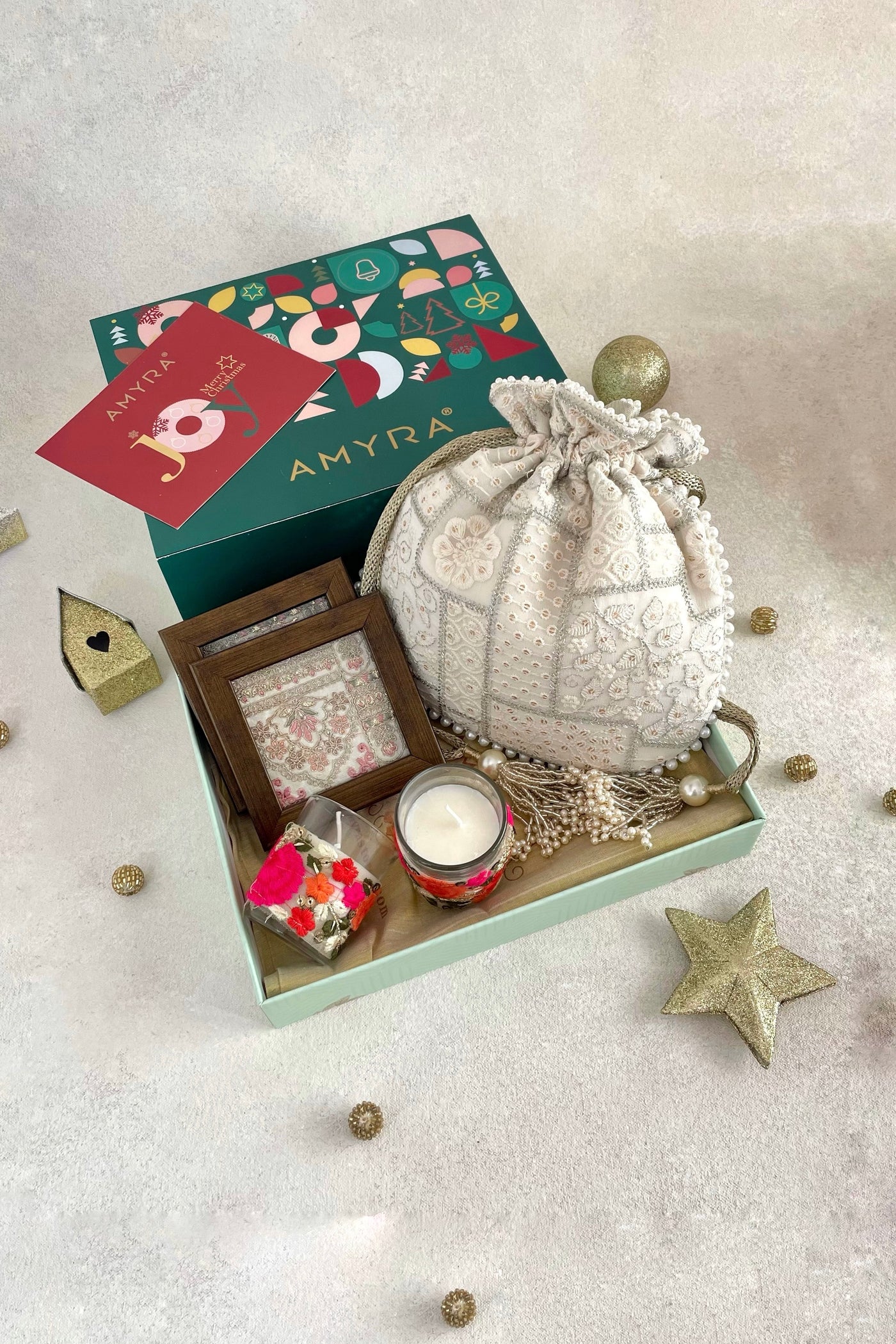 AMYRA Christmas Hamper - Mosaic Off-white Potli - Home and Floral Candle Box