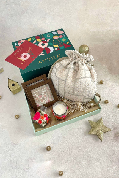 AMYRA Christmas Hamper - Mosaic Off-white Potli - Home and Floral Candle Box