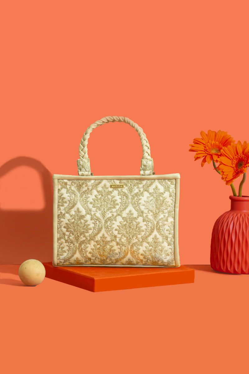 Jaali Embroidered Handbag - Mint