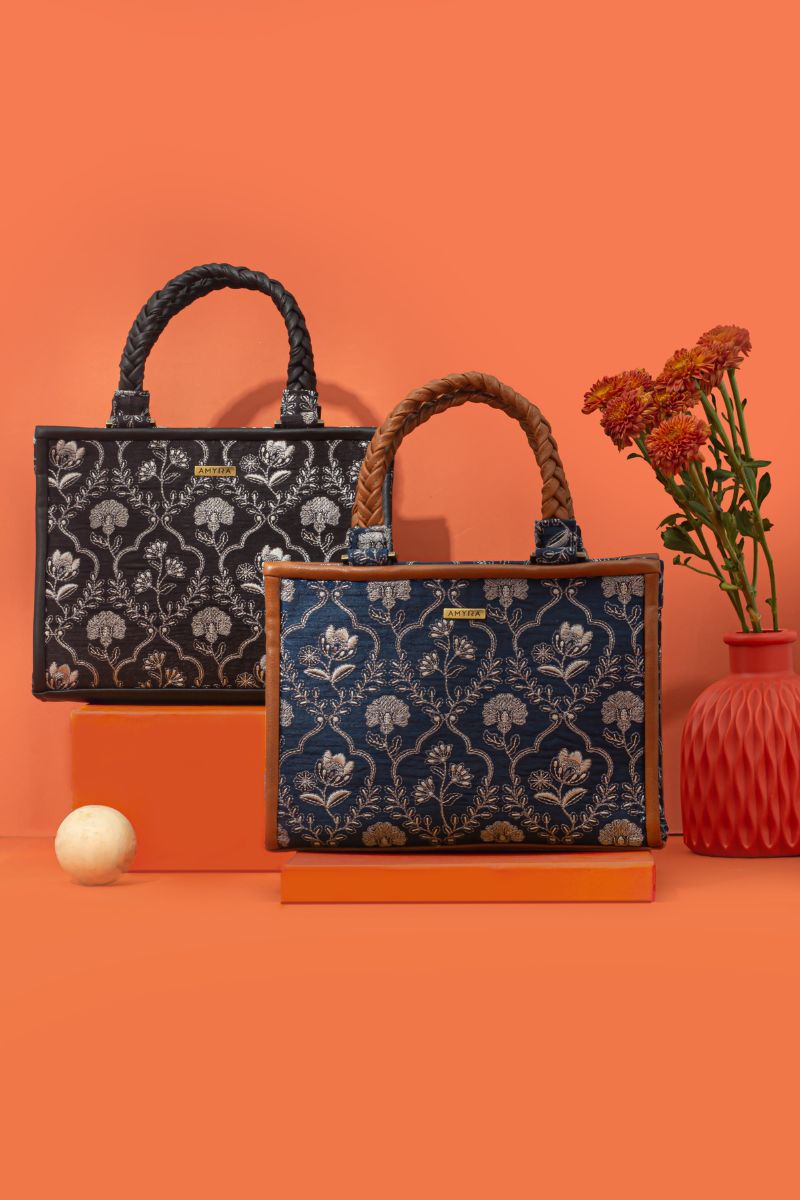AMYRA - Jharokha Embroidered Handbag - Black