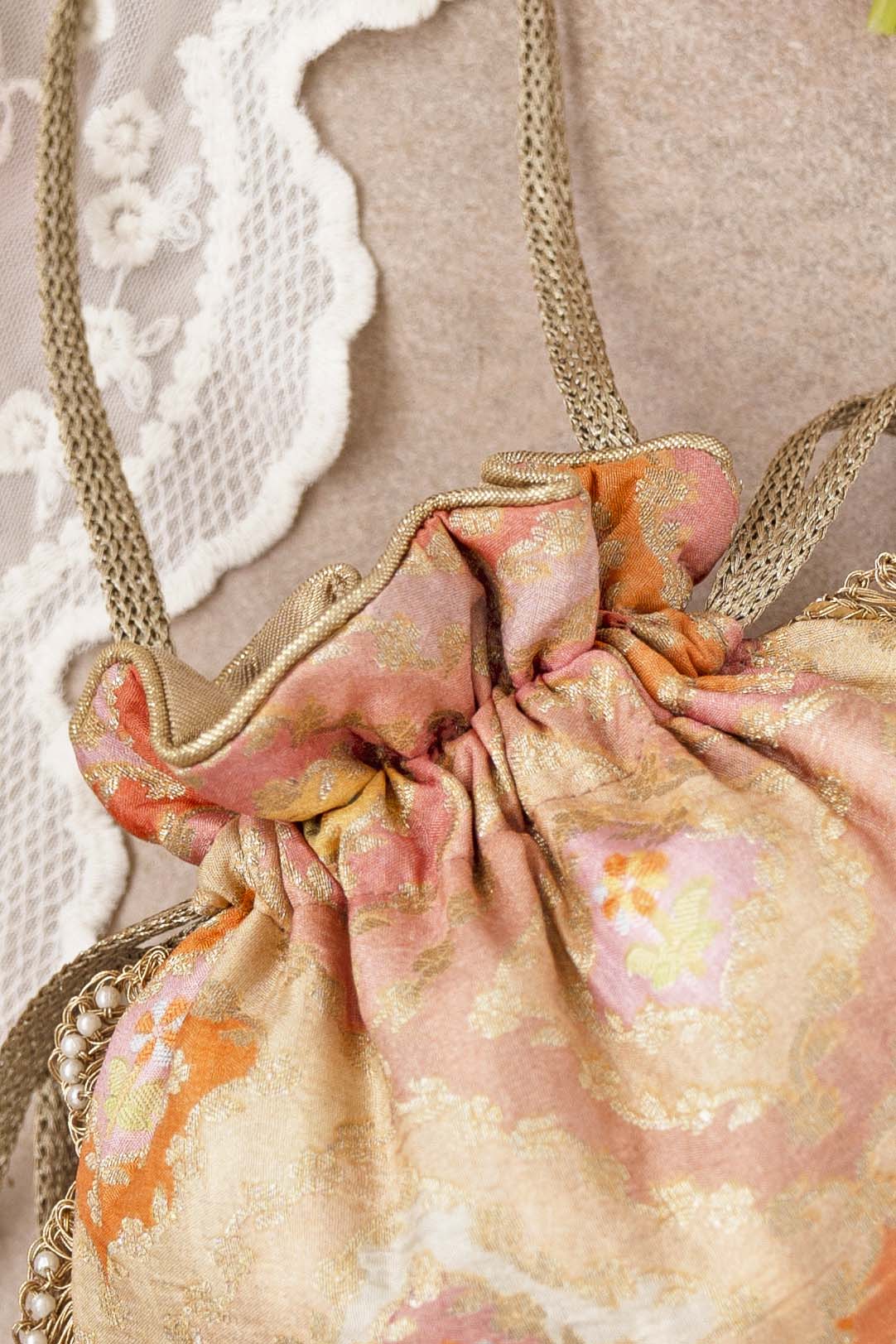 AMYRA Morocco Potli - Peach