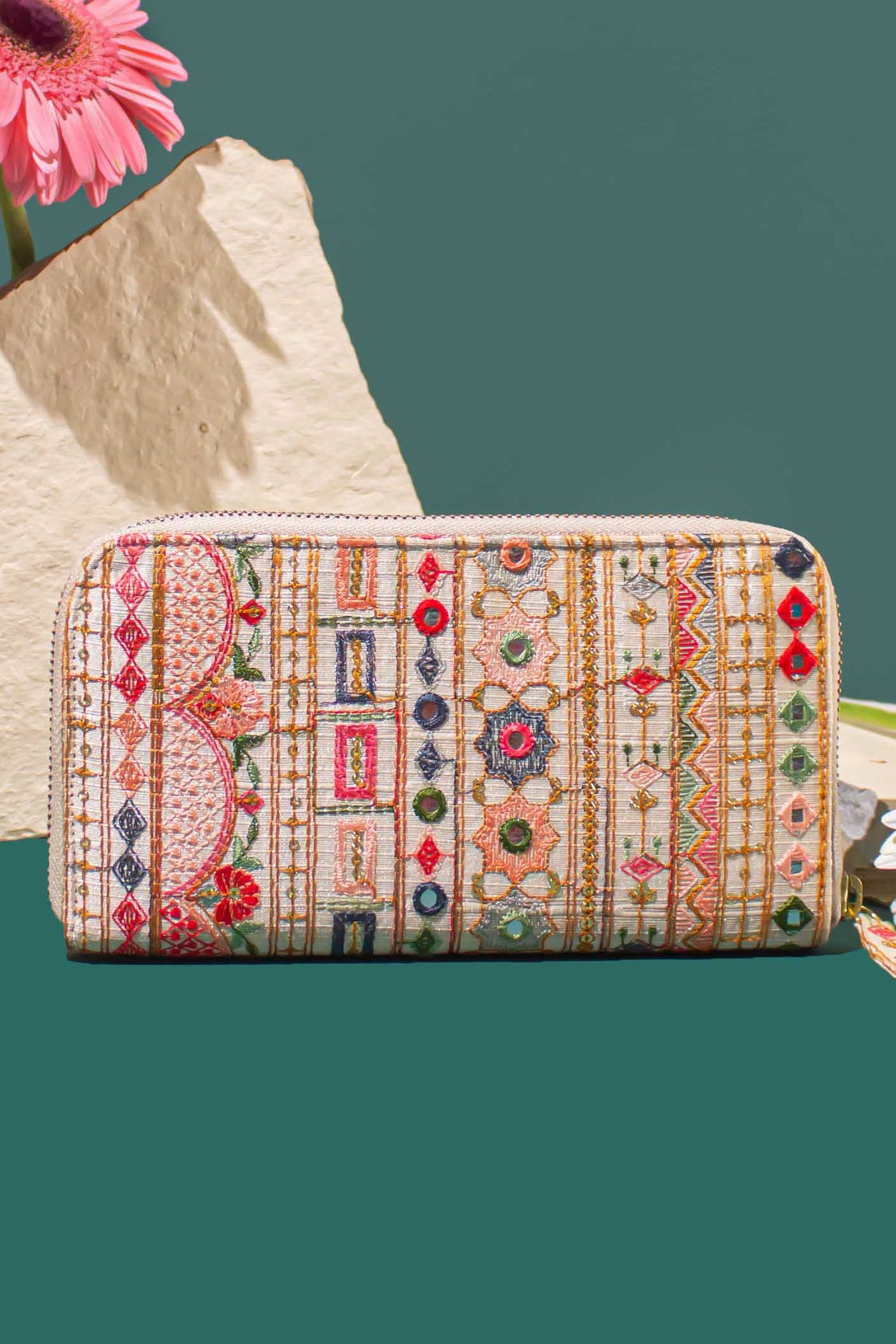 AMYRA Rafia Embroidered Wallet
