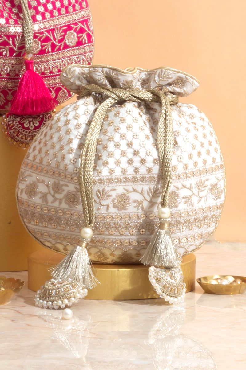 Resham Set of 10 Wedding Favors