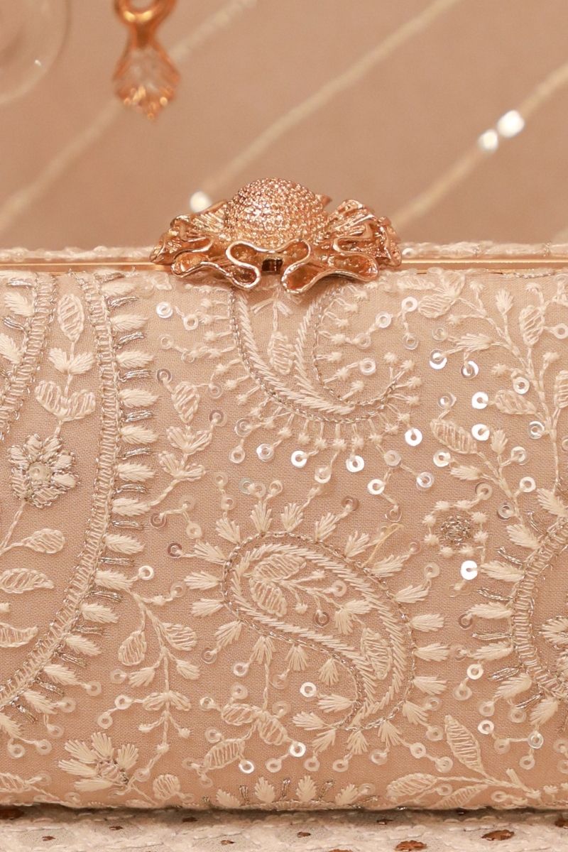 Rhea Threadwork Clutch - Grey