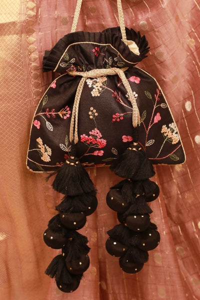 Rua Embroidered Potli - Black