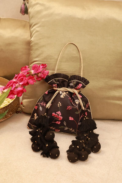 Rua Embroidered Potli - Black