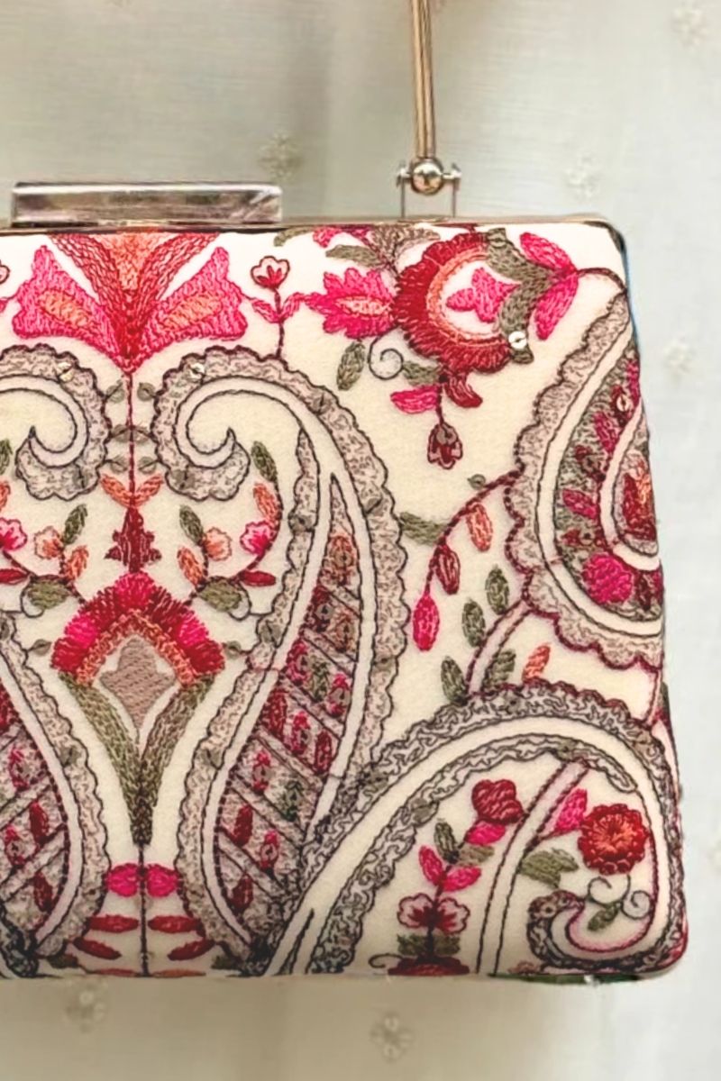 Rumi Embroidered Clutch - Off-white