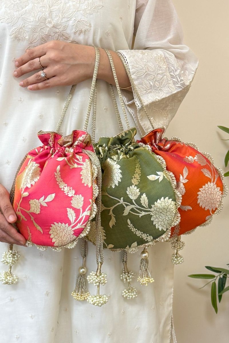 Satrangi Set of 10 Wedding Favors