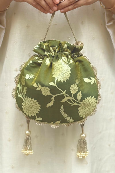 Satrangi Set of 10 Wedding Favors