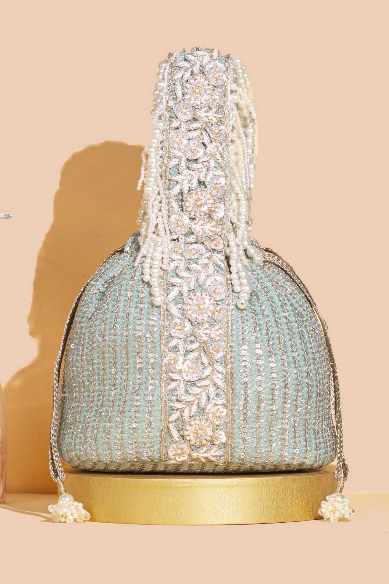 AMYRA Tara bucket bag - mint