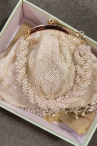 Chaand Vintage Purse