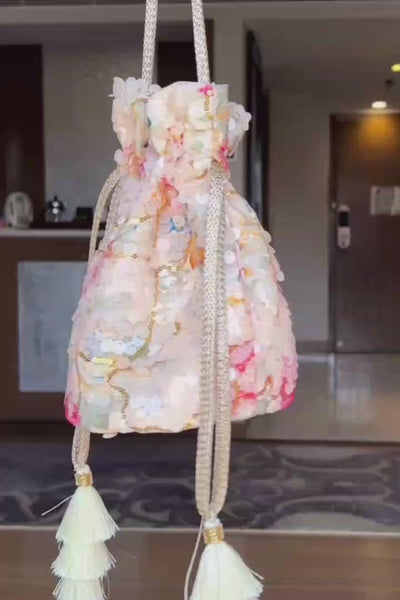 AMYRA TIA SEQUIN POTLI