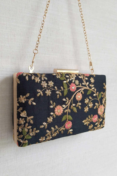 AMYRA Floral creeper box clutch - Black