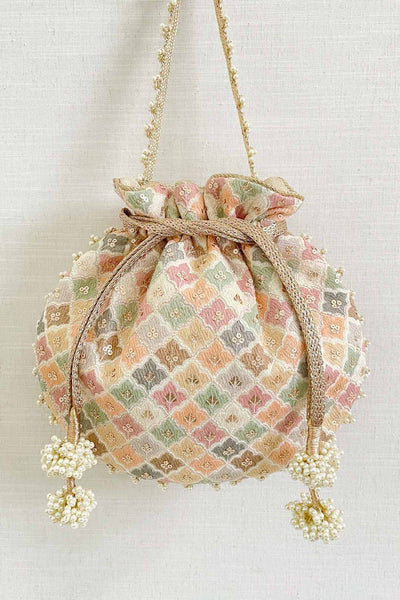 AMYRA Aza pastel potli - white