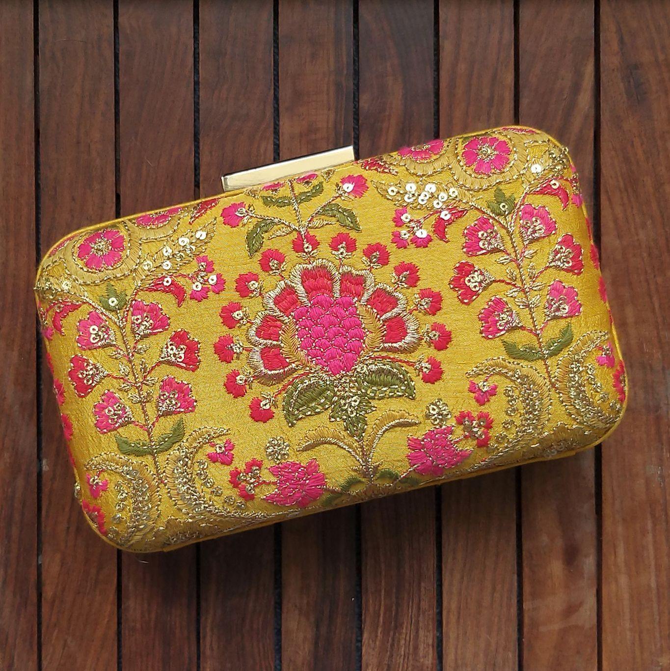 AMYRA Alanna Box Clutch - Mustard