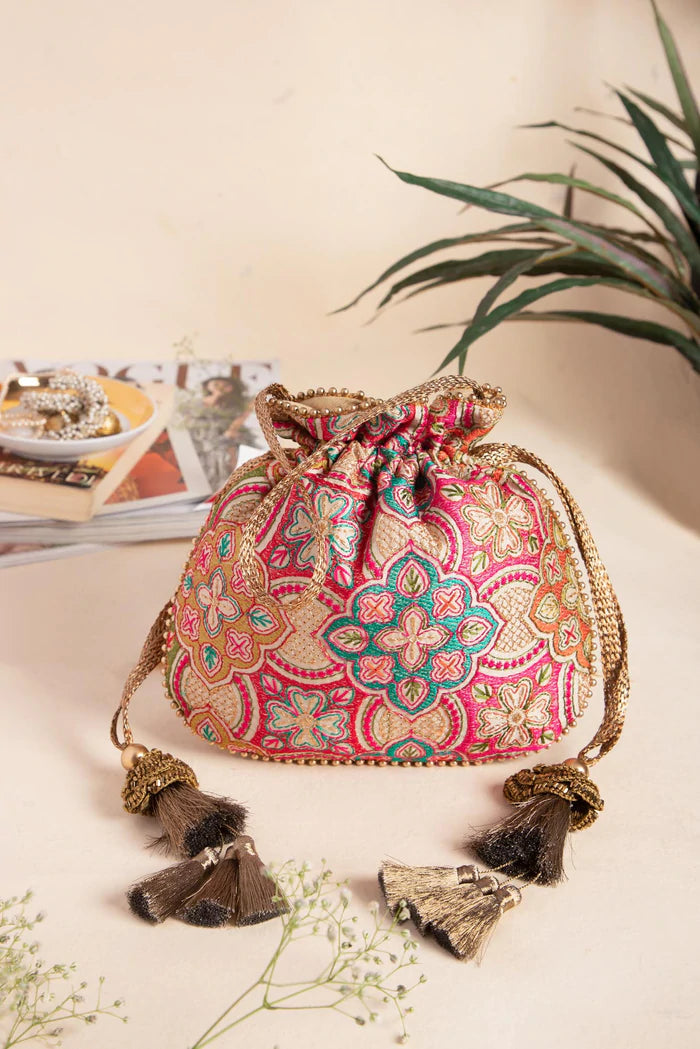 Amna Set of 15 Wedding Favors