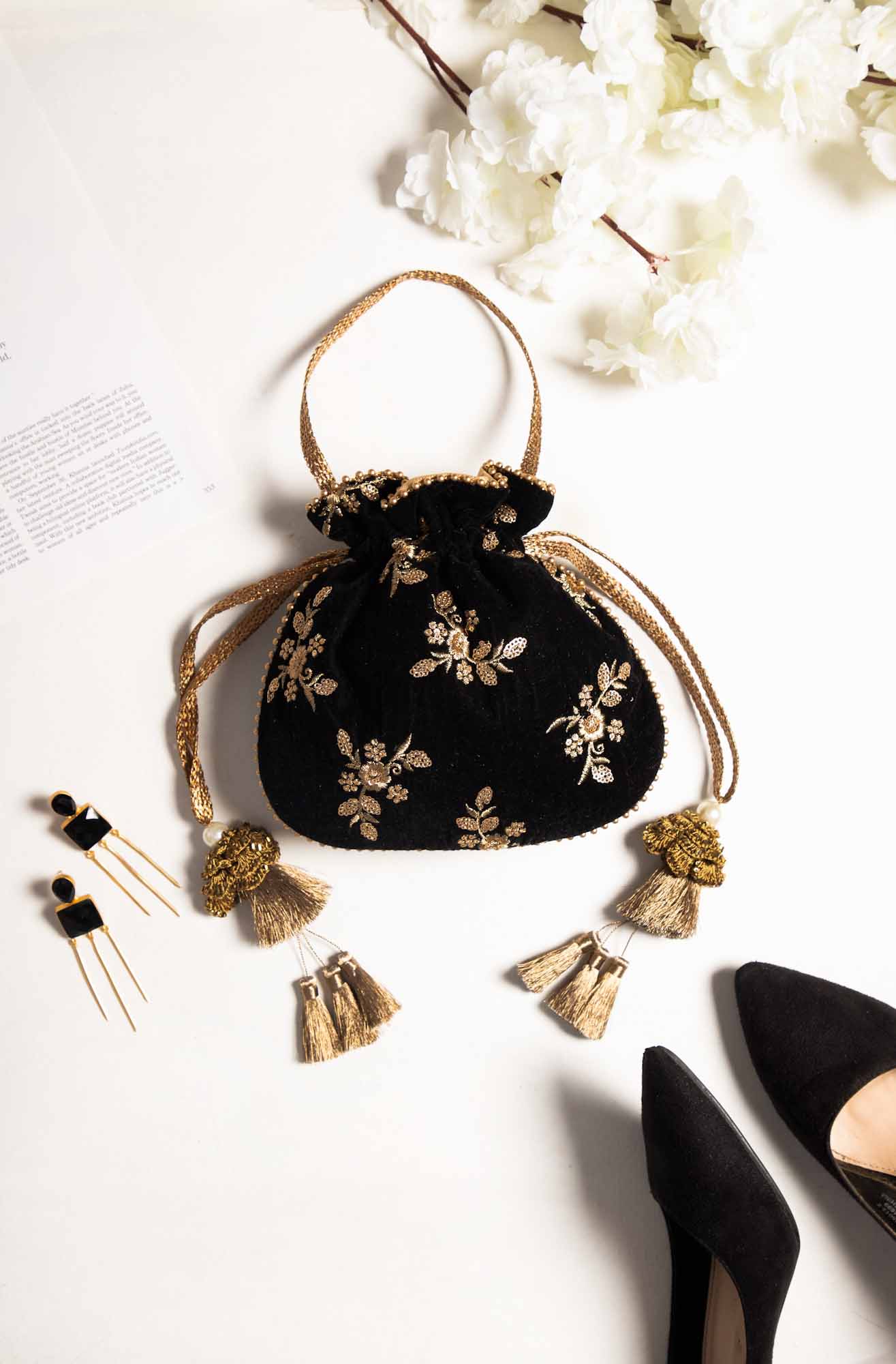 Velvet potli top bag