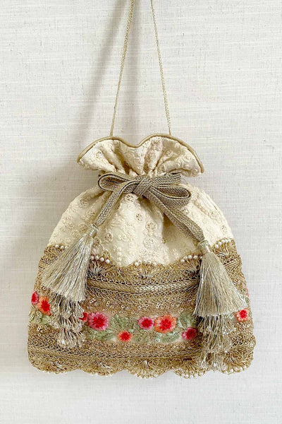 AMYRA Rhapsody threadwork potli - Cream