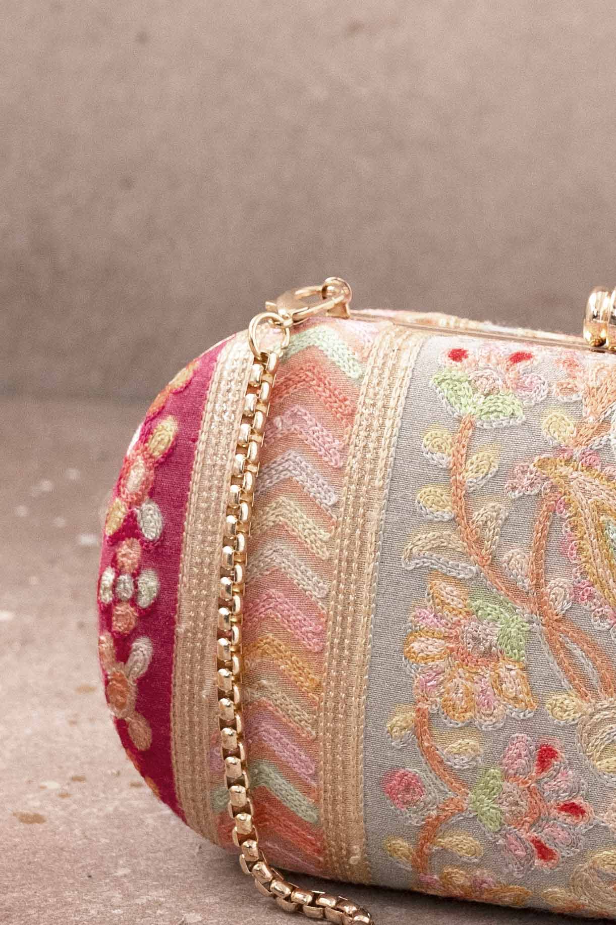 AMYRA Havana Capsule clutch