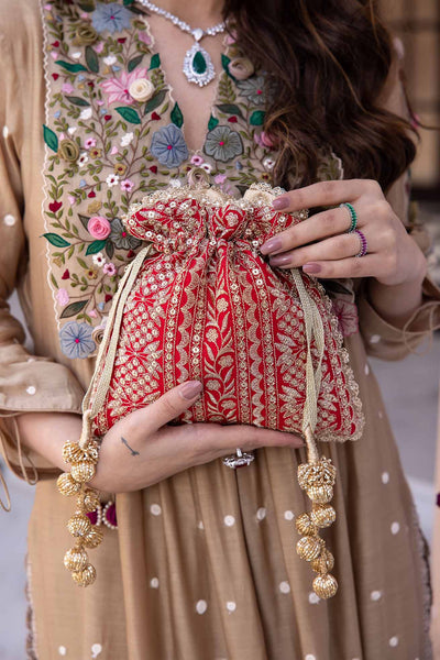 AMYRA Mirai embroidered potli